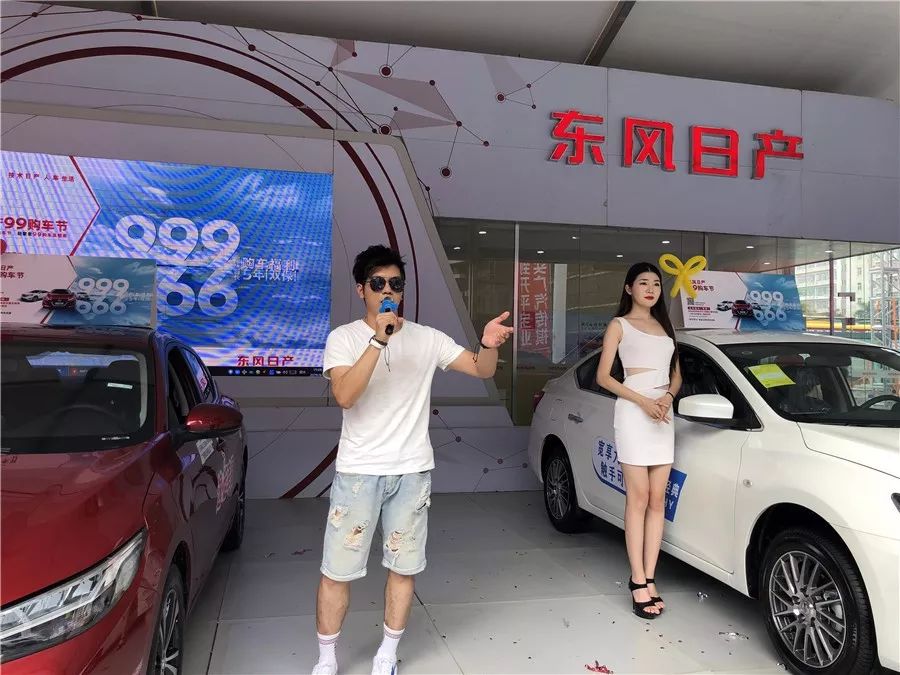 胡志明市篮球赛事吸引球迷观战，掀起狂潮
