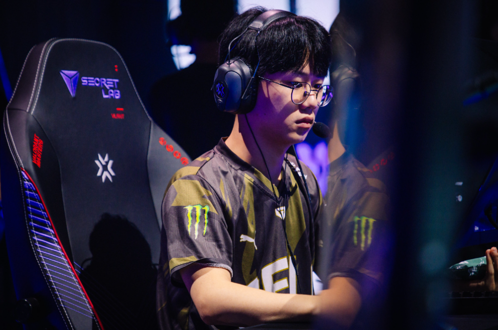 GEN力克FPX,Caps拿下关键大龙宿命之战淘汰赛,引爆全场热议 GEN力克FPX,Caps拿下关键大龙宿命之战淘汰赛,引爆全场热议