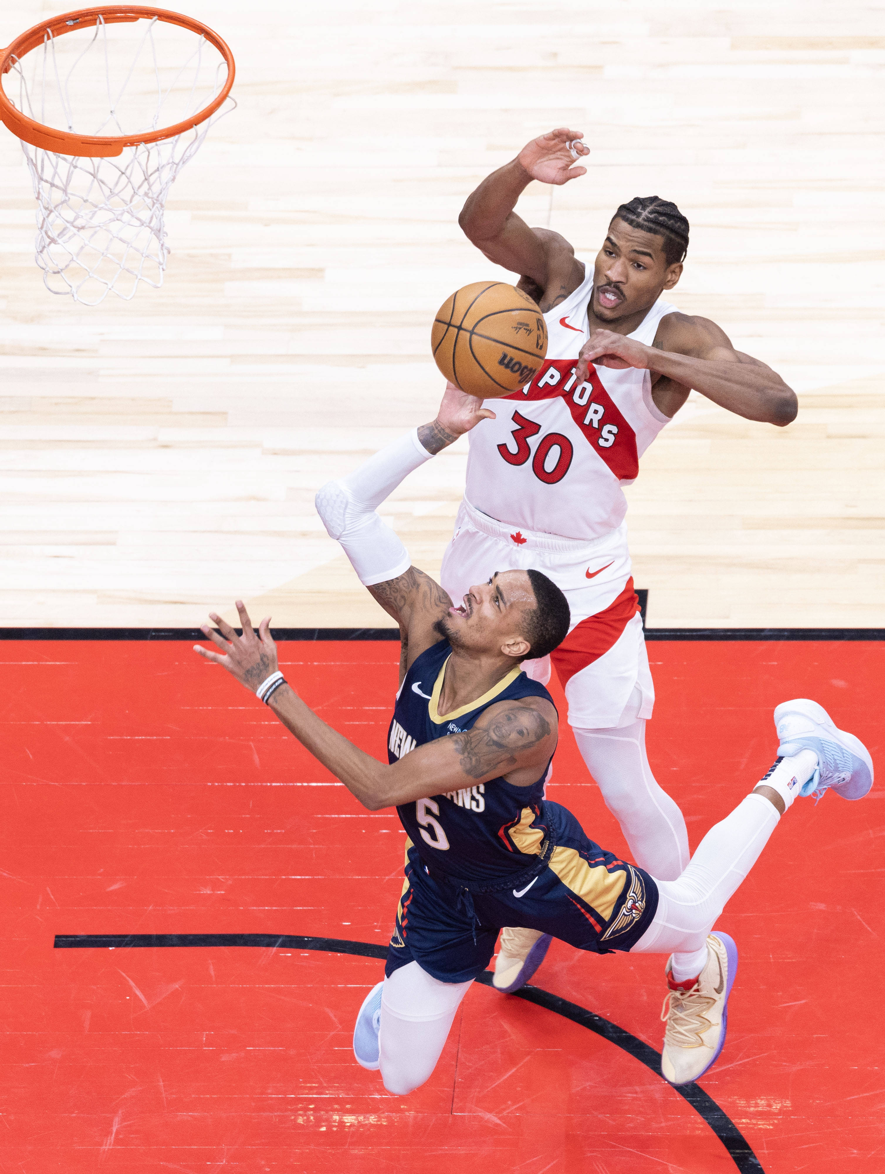 猛龙逆转老鹰取得季后赛首胜 猛龙逆转老鹰取得季后赛首胜