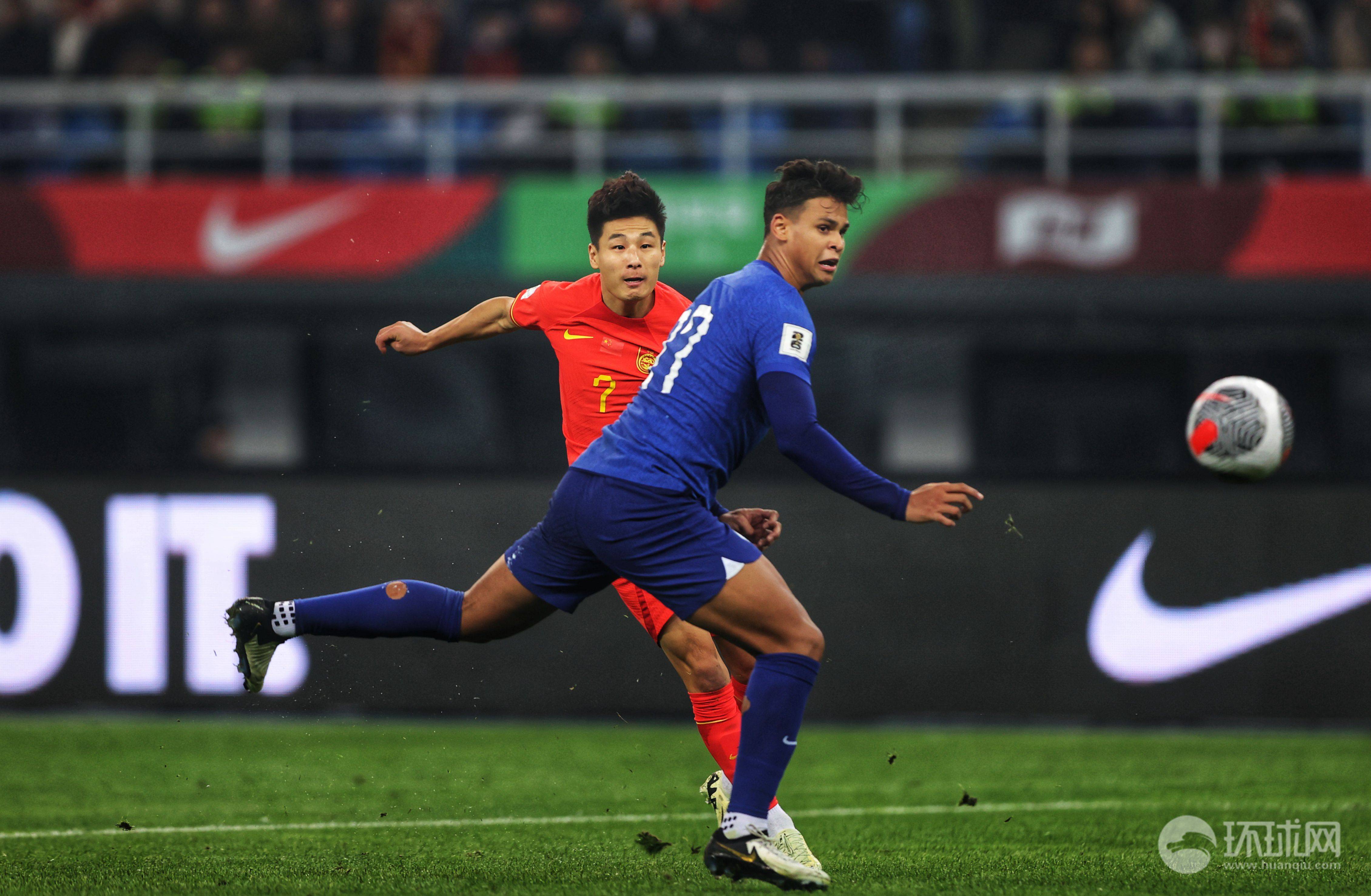 世界足坛：外媒关注中国足球联赛表现